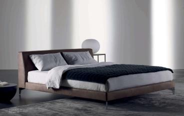 Кровать Louis up bed от фабрики Meridianiimage 1